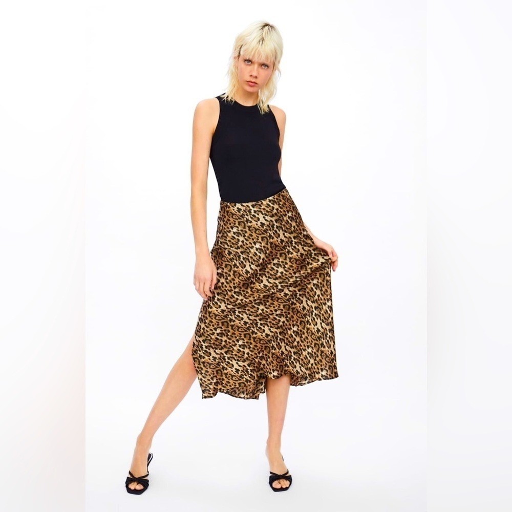 Zara Leopard Print Midi Skirt in Brown and Black